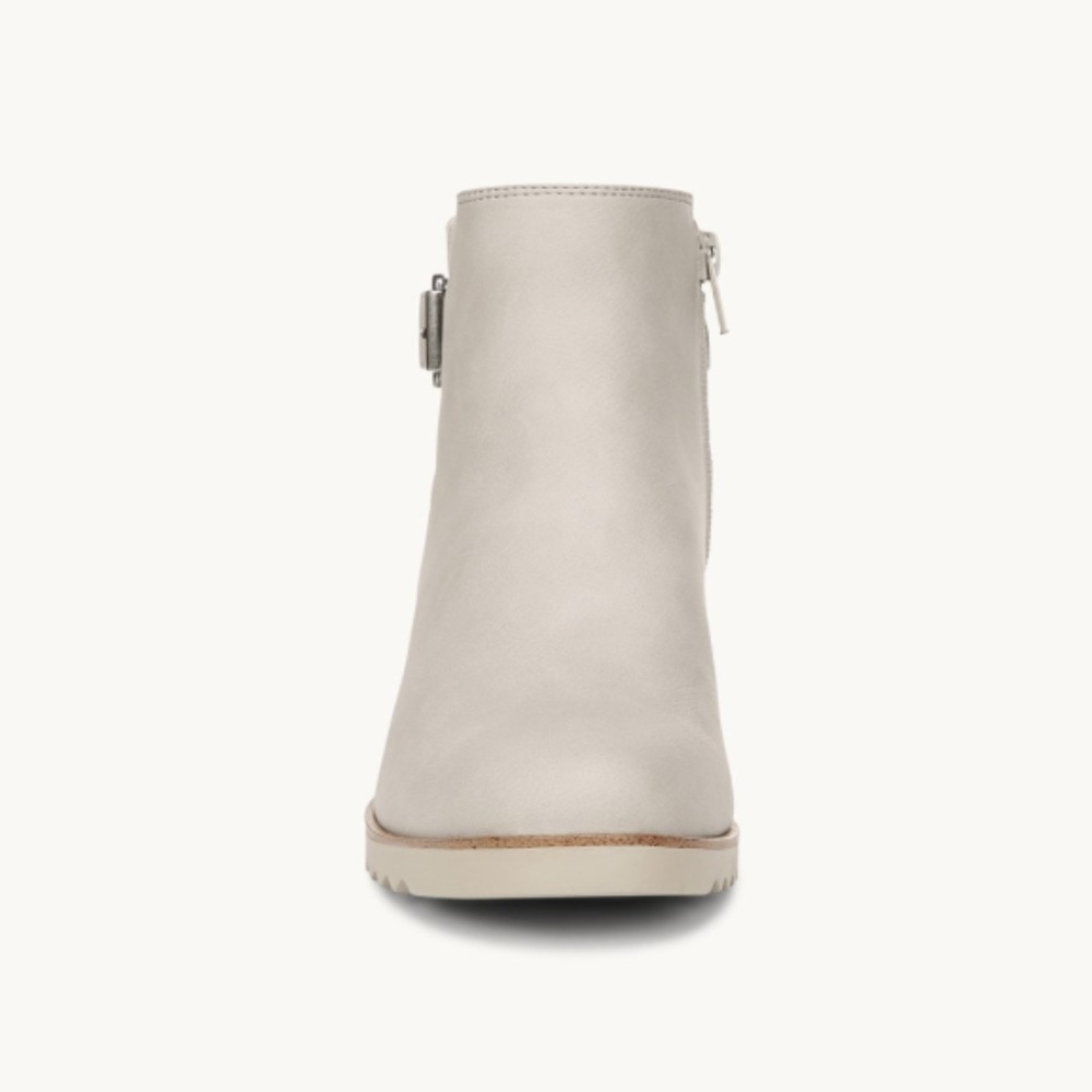 LifeStride Zayne Ankle Bootie - Picture 3 of 5